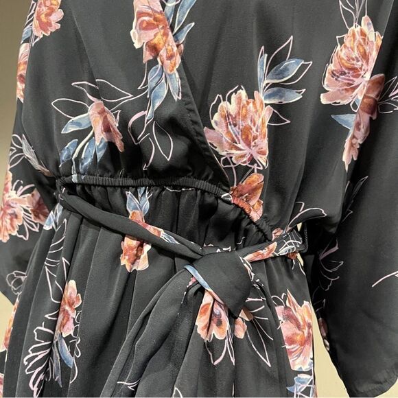 Jessica Simpson fake wrap short sleeve blouse top with belt size medium - Picture 5 of 14